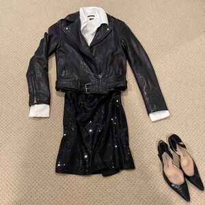 Michael Kors black sequin lightweight mini skirt Size 6